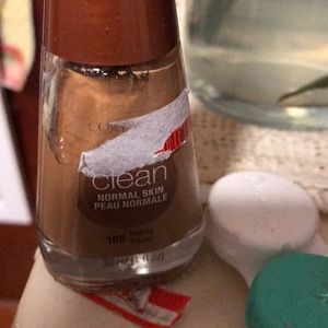 Cover girl foundation
